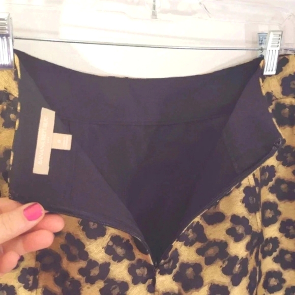 Banana Republic Mini Skirt Leopard Print Sheen Gold & Black 8 - Picture 10 of 11